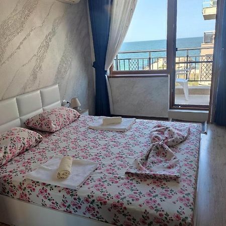 Apartament Piero 帕莫瑞 外观 照片