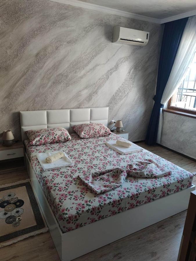 Apartament Piero 帕莫瑞 外观 照片
